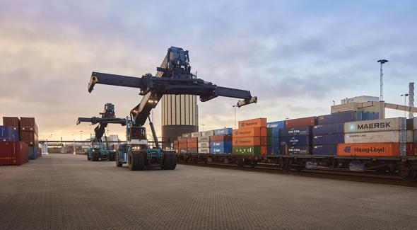 Helsingborgs Hamn har en fullt integrerad kombiterminal och hanterar dagliga tågpendlar, nu med utökad kapacitet och service genom Green Cargo.