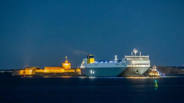 Faustine anlöpte Göteborgs hamn för första gången under natten till måndag. Under tisdagen anlöper fartyget Zeebrugge lastat med svenskt exportgods. 