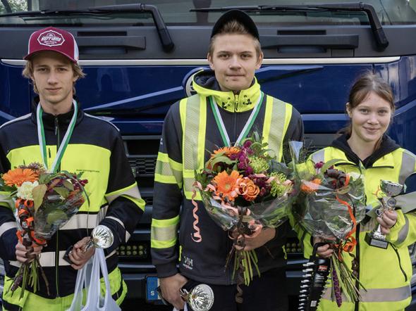 Från vänster - 3:an Viktor Stenman - 1:an Isak Lundqvist och 2:an Emma Johansson.