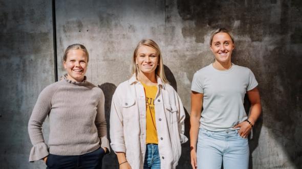DHL fördjuper samarbetet med svensk damhockey med hjälp av Linnea Hedin (AIK), Ebba Berglund (Luleå) och Hanna Olsson (HV71).